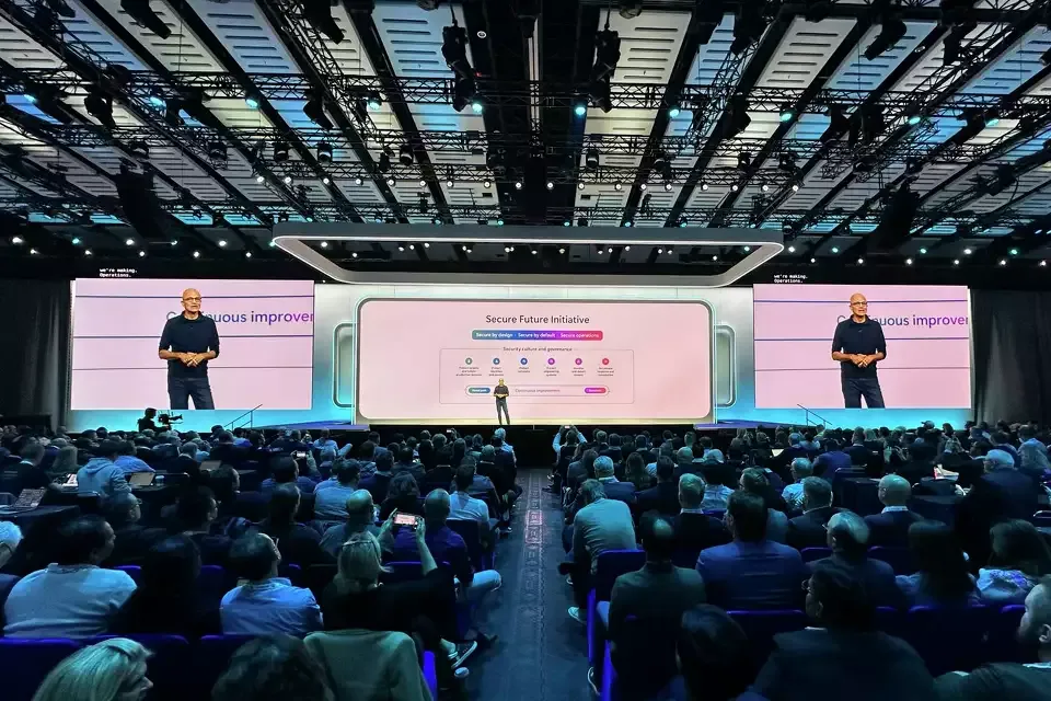 Microsoft Ignite event hall used in the original preview