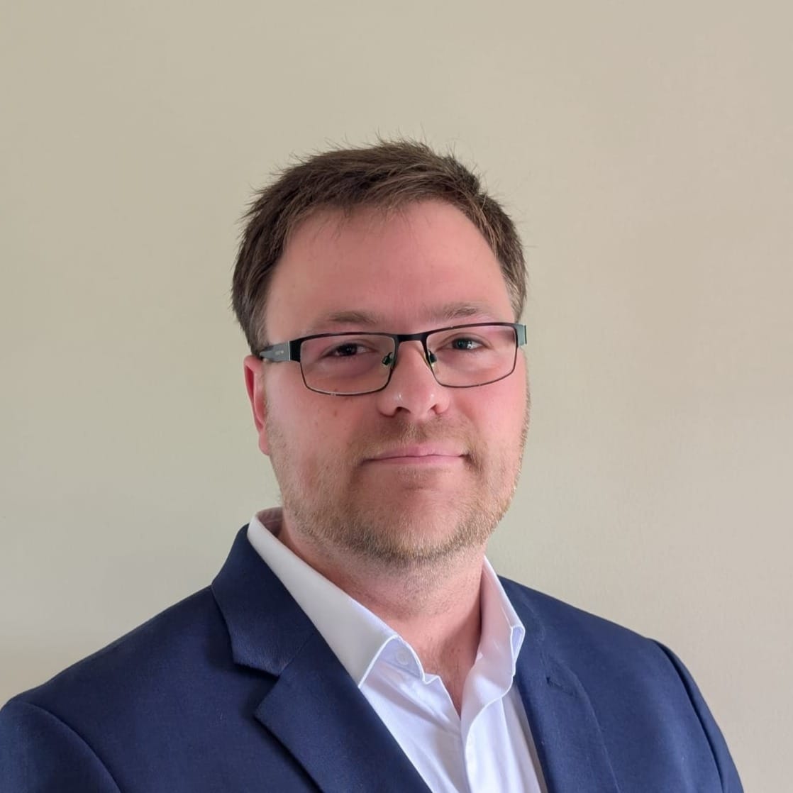 Headshot Photo Ivan van Rooyen